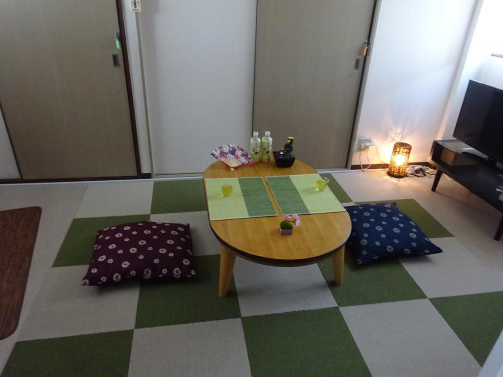 Hanazono *